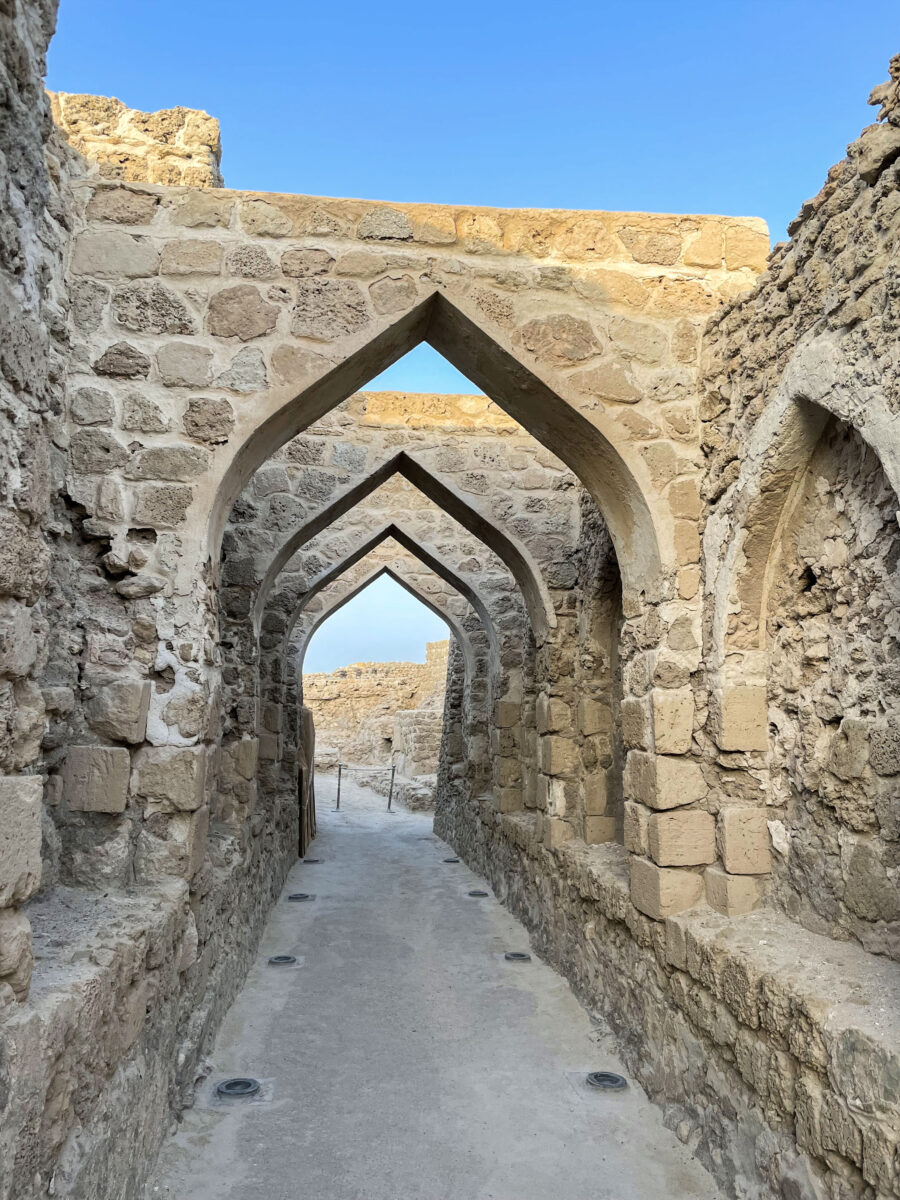 Der islamische Teil des historischen Qual´at Al Bahrain Fort im Seef District. Foto Sabine B. Vogel 