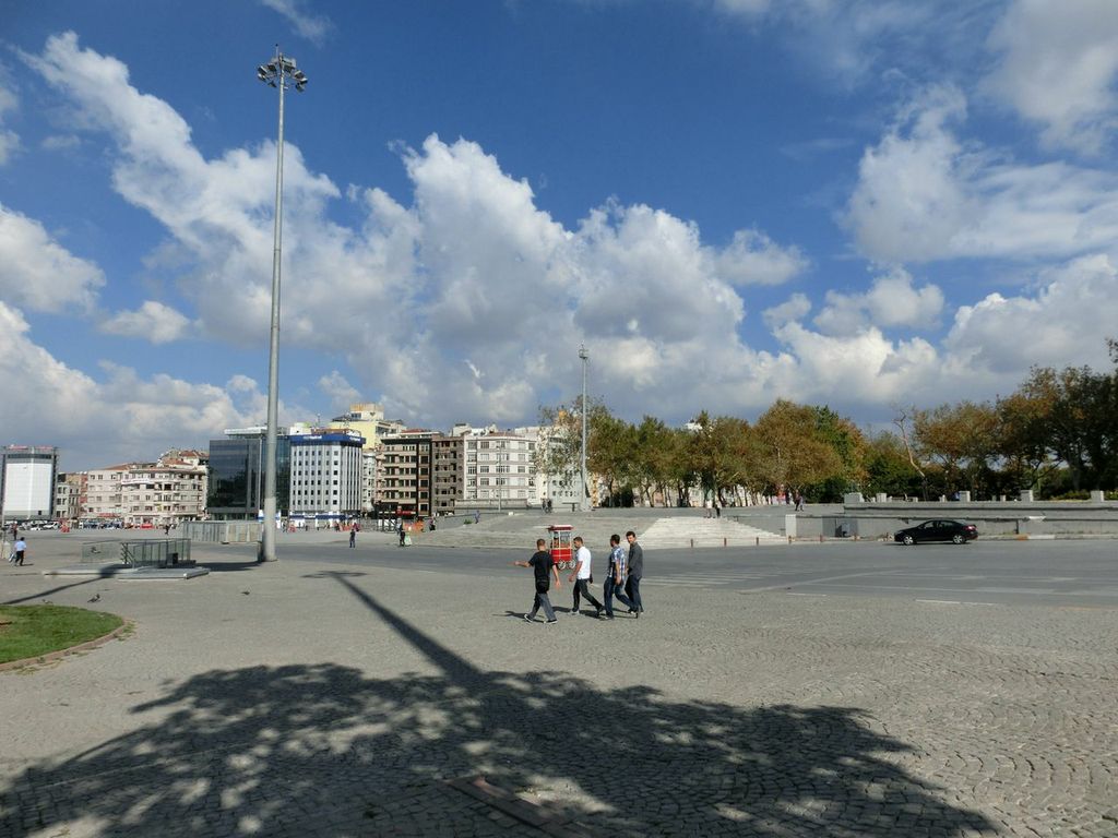 Taksim Square mit Gezi-Park