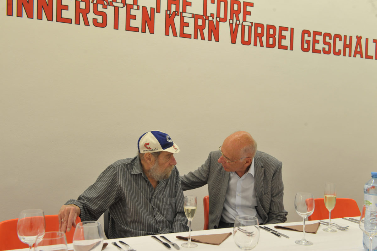 Lawrence Weiner and Hubert Winter, Sept. 2016. Foto Wolfgang Wöllner