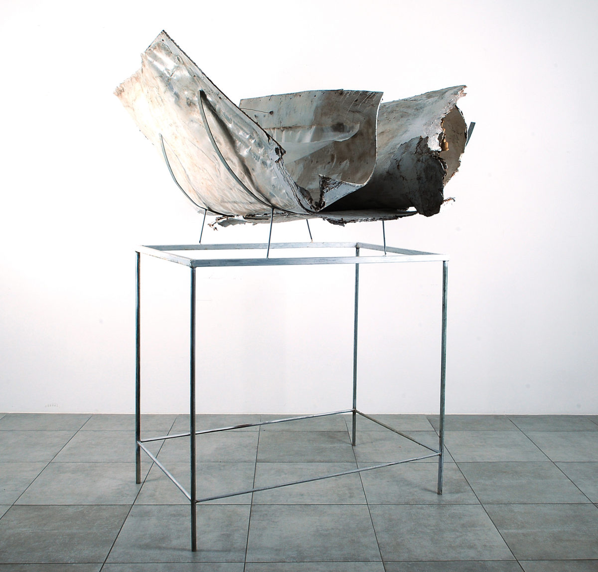 Rudolf Polanszky, „Deformationsfaltung, 2010, Foto: Galerie Konzett, Wien 