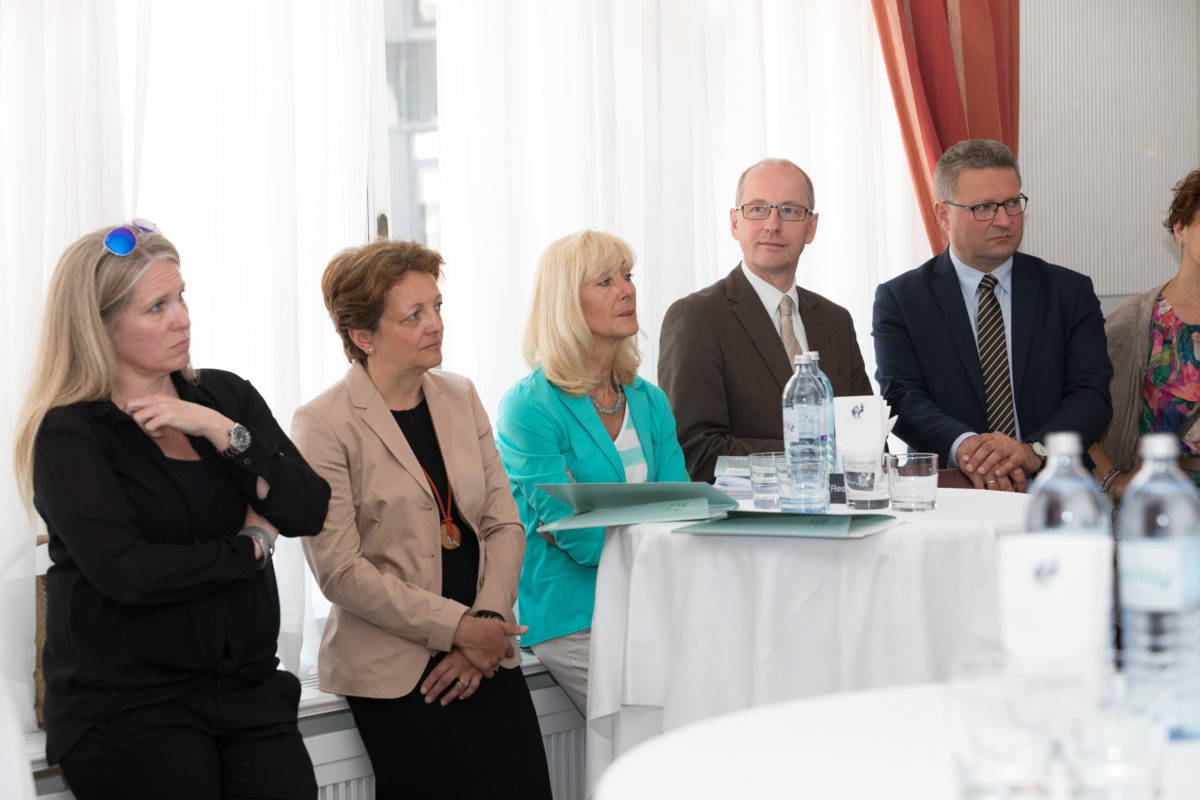 Wien - Das FORUM MORGEN, die neue Denkwerkstatt für überregionale Zukunftsfragen, wurde der Öffentlichkeit präsentiert.