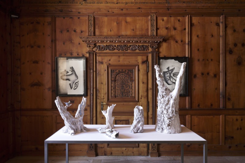 Gallery Almine Rech mit Objekten von Matt Maggis, NOMAD St. Moritz 2019