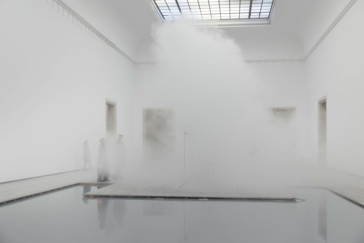 Fujiko Nakaya, Nebel Leben, Haus der Kunst München, 2022. Foto: Andrea Rossetti